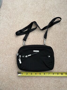 Baggallini Black Crossbody Organizer Bag